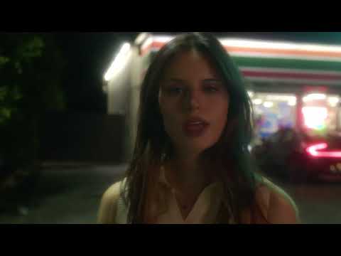 Good Boy Daisy Greenroom ( Official Music