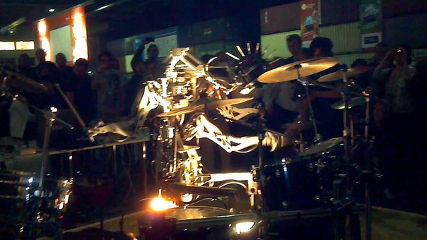 Serves A Heaping Helping of Rock And Roll at Campus Party