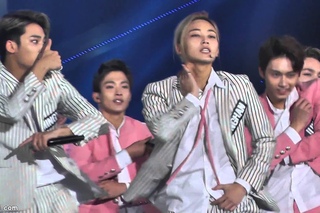 FANCAM 151031 Seventeen (Junghan focus) - Adore U @ 2015 Asia Dream Concert