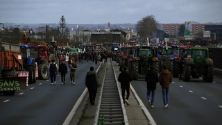 #ALBI  BLOCUS DES AGRICULTEURS SUR LA ROCADE  23 JANVIER 2024