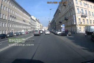 Продолжение видео “Укатали гаишника“