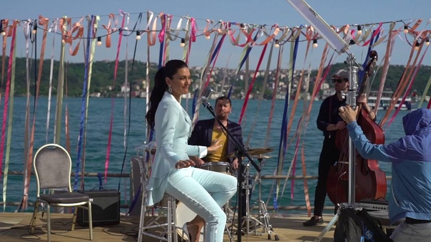 Aykut Gürel presents Bergüzar Korel Video Klip ( Backstage