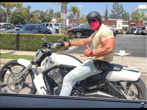 VLOG Ft NICKI THE NEW BIKE, TRIPOD LEARNS TO