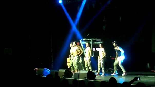 Justice Crew part 3 ( New single) One Direction Sydney Hordern Pavillion concert 13, 04,