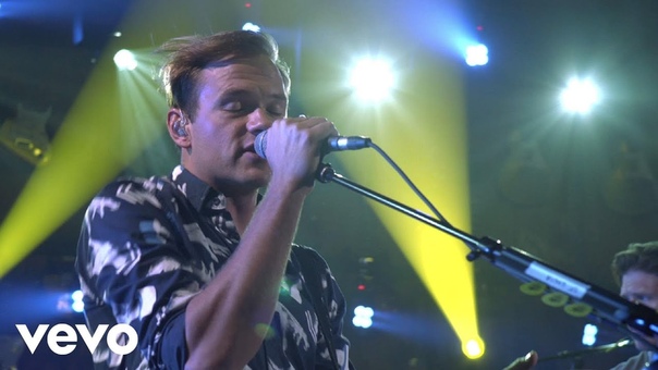 St. Lucia Dancing On Glass ( Guitar Center