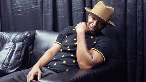Jamie Foxx gives Demi some life advice backstage, Honda Civic Tour: Future