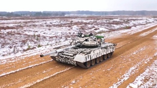 Tanques de guerra russos se aproximam da fronteira ucraniana via Bielorrssia. Invaso!