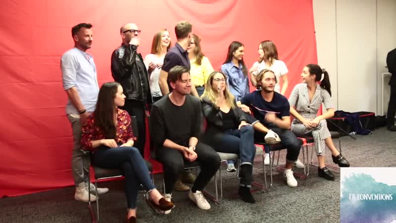 Dans les coulisses de la Long May She Reign