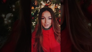 Нюша поздравляет своих поклонников с Новым Годом!