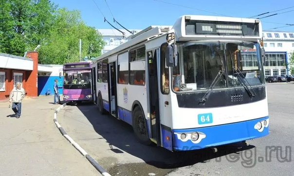 Зиу 682 калуга. Петрозаводск зиу 5. Троллейбусное управление петрозаводск. Петрозаводск троллейбус бкм. Петрозаводск троллейбус 377.