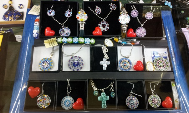 Магазинчик Millefiori. Украшения, стекло Мурано.