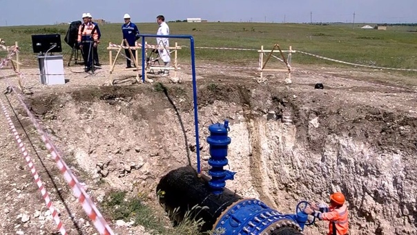 Насправді инфо. Водопровод Крым. Водовод Крым. Артезианская скважина в Крыму. Водоснабжение Симферополь.