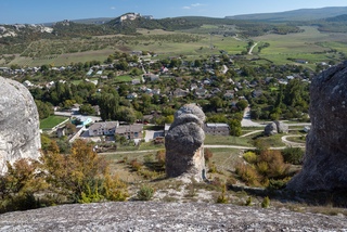 красный мак горы бахчисарай. красный мак севастополь село. село красный мак крым. бахчисарай красный мак. маковые поля в крыму.