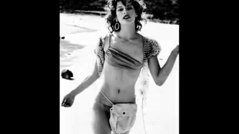 she was discovered by photographer Richard