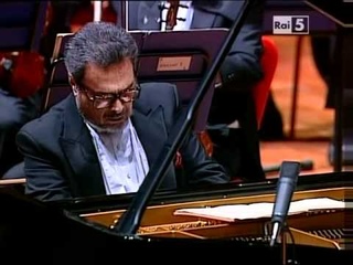 Brahms: Piano Concerto n.1  - Leon Fleisher - 1st Mvt. (Part 1)
