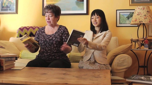 Marie Kondo Organizes a