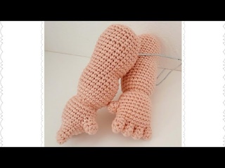 Bebê de amigurumi, mãozinhas com dedinhos Boneca Duda