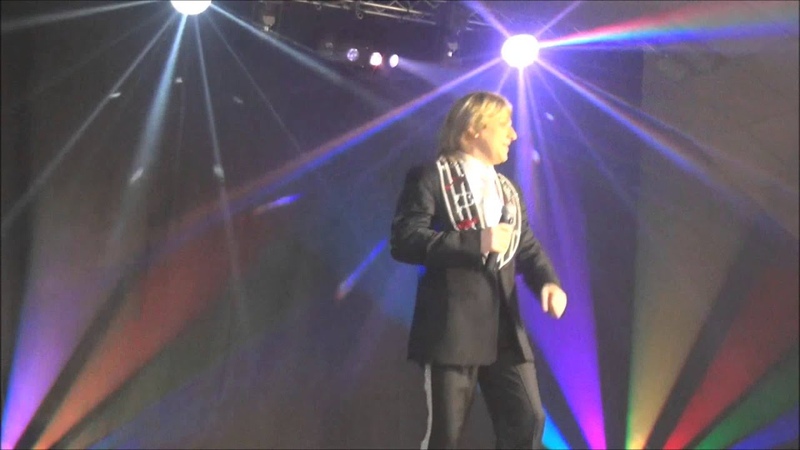 christophe debeaulieu et ses danseuses Ecoute ma